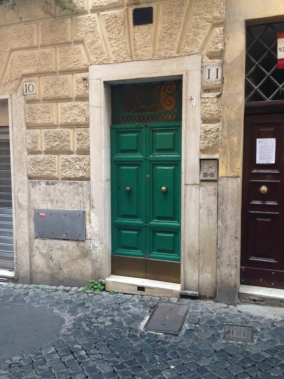 Small Navona Studio Rome Bagian luar foto